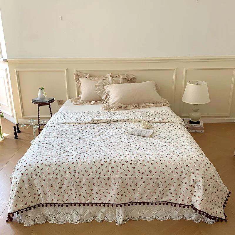 

Summer Quilt Thin Quilt Printed Cotton Cherry Flowers Pompons Comforter Soft Bedspreads Air Condition Blanket Double Size