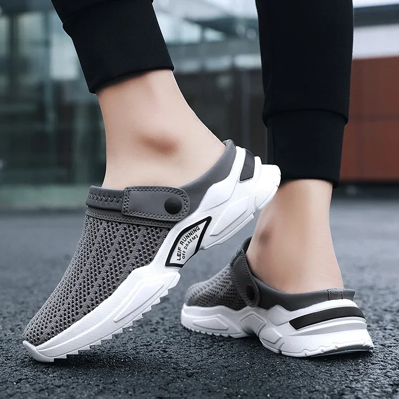 Mesh Men Sandals Outdoor Clogs Casual Sneakers for Man Breathable Half Slippers Slip on Lightweight Walking Beach Man Shoes 2024