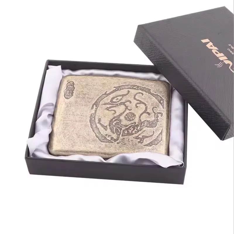 Vintage-Style Carved Cigarette Storage Case with Gift Box Packaging