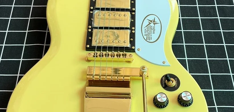 Factory outlet the top quality Cream SG Electric Guitar Gold Hardware White Pick Guard Glossy Finish Good audio quality