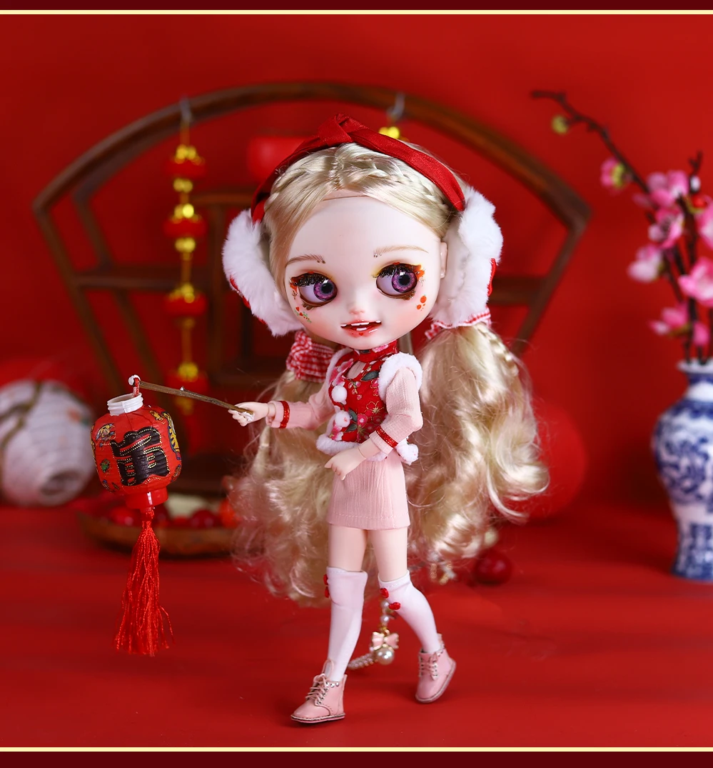 Hannah - Premium Custom Neo Blythe Dukke med blond hår, hvid hud og mat smilende ansigt 21