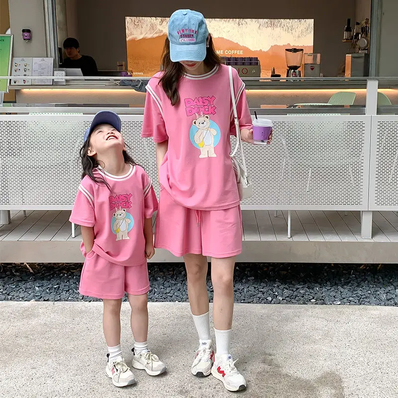 

Mummy and Daughter Matching Outfits Women’s Clothing Sets Girls Two Piece Outfits Summer Mother Children Same Clothes Suits