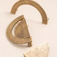 Poignée de porte d'armoire en bronze demi-lune faite à la main, boutons de tiroir de bureau, quincaillerie de meubles, accessoires de cuisine 4