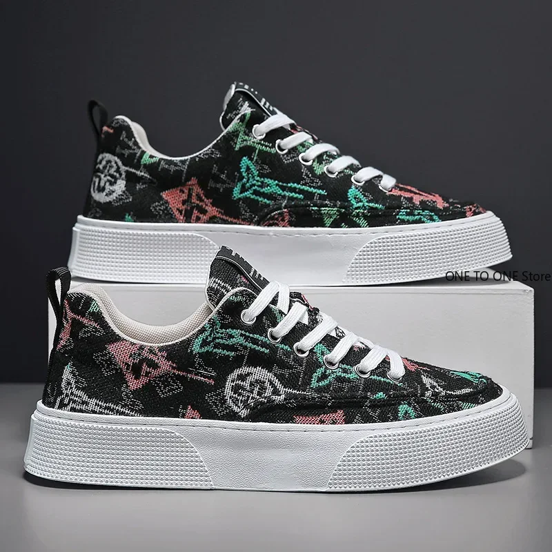 Graffiti Prints Black Canvas Sneakers Mens Vulcanized Shoes Man Low Top Sneaker Lace Up Trainer Skateboard Shoes Men's Plimsolls 4