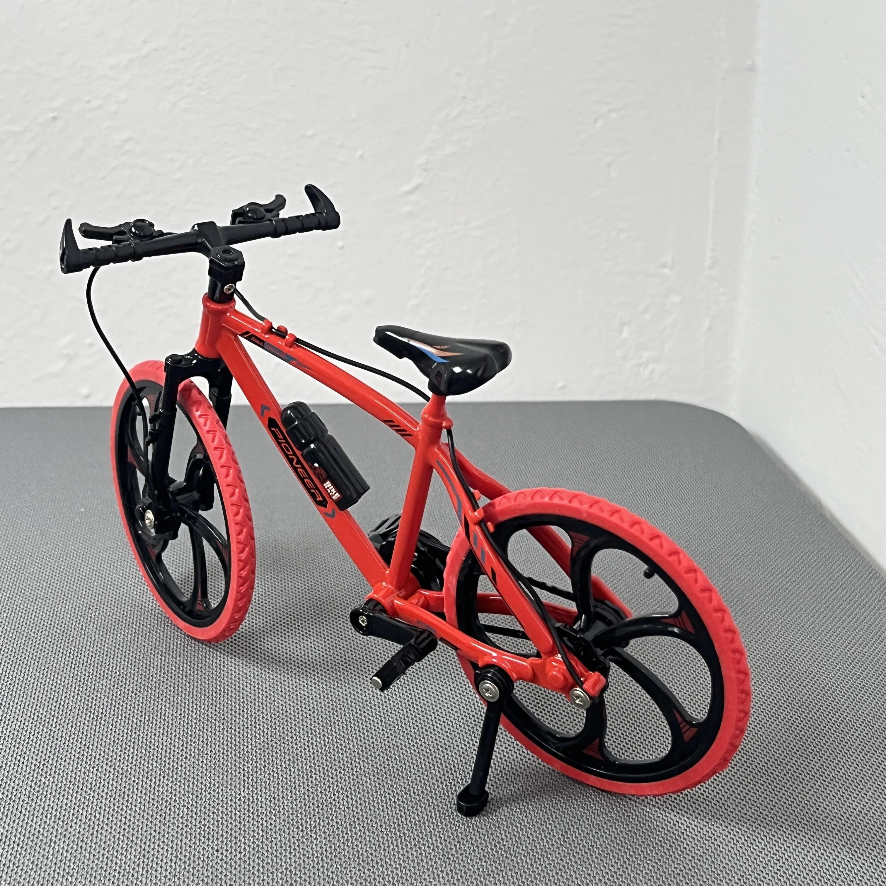 1:8 Mini Model Alloy Bicycle Die-casting Mountain Bike Finger