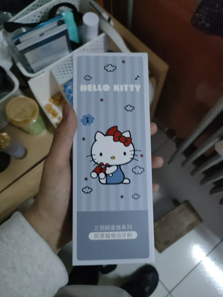 귀여운 키티 쿠로미 멜로디 전동칫솔 IPX7 방수 360 °   USB 충전 3가지 모드 치아 청소 소녀 선물