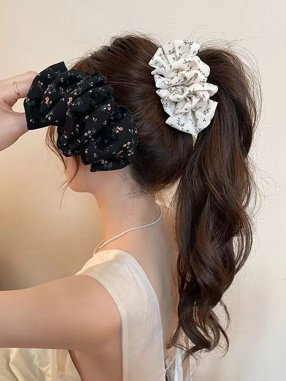 1 Stück Cloud Small Floral Banana Clip, verbessert das Haarvolumen, hochwertige neue Back-of-Head-Haarknoten-Clip-Haar-Accessoires für Damen