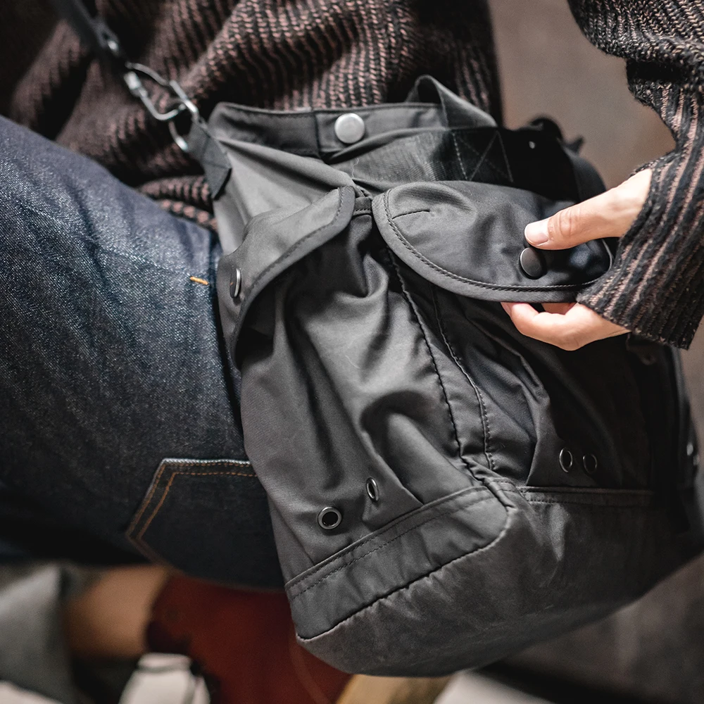 Maden Functional Style Large-capacity Helmet Messenger Bag Black Shoulder Portable Camera Computer Bag Tote Handbag for men