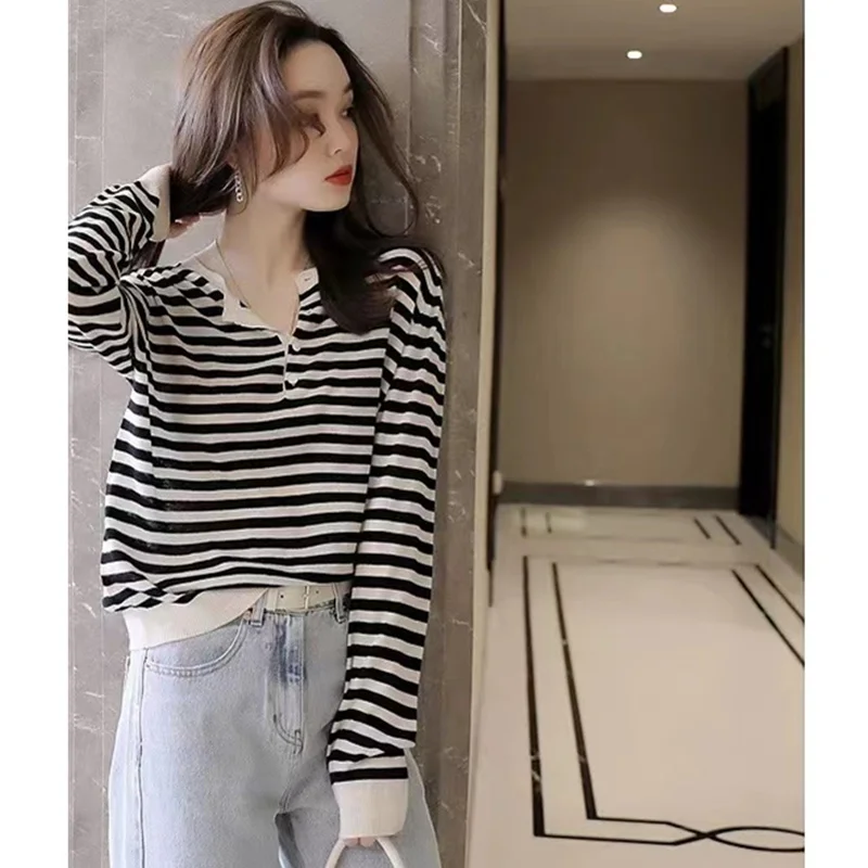 

Женский свободный кашемировый свитер в полоску, с круглым вырезом