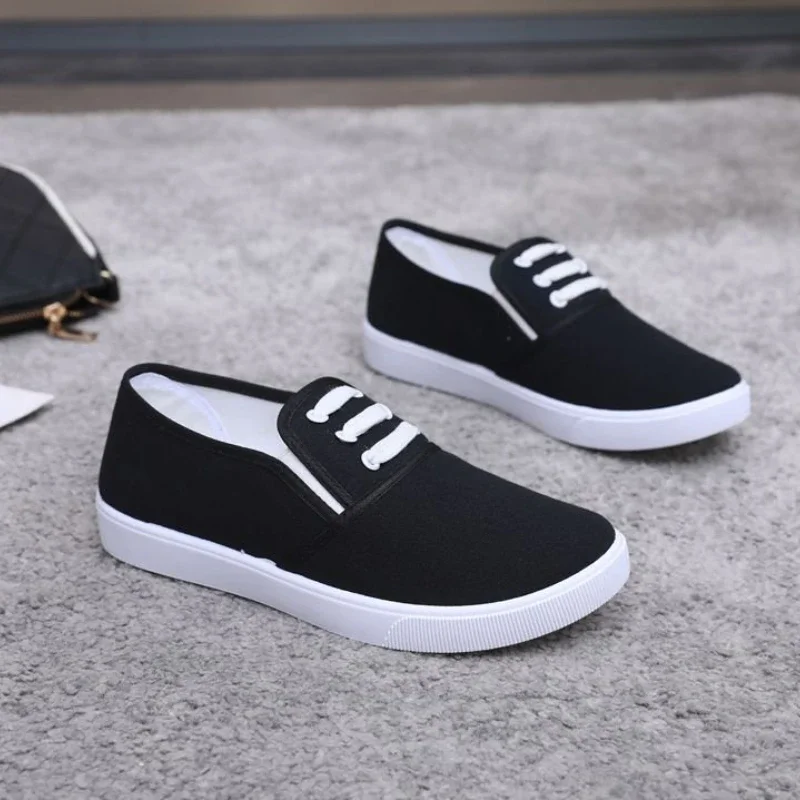 Women Canvas Slip on Flat Shoes Ladies Black Loafer Black Woman Sneakers Casual Shoes Flats Non-slip One-stepper Canvas Shoes