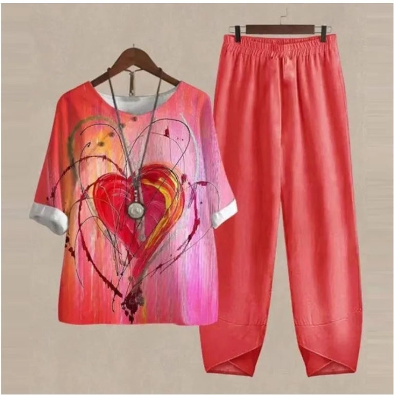 Women's casual printed two-piece set with O-neck pullover top and matching long pants for summer holidays and everyday wear. red