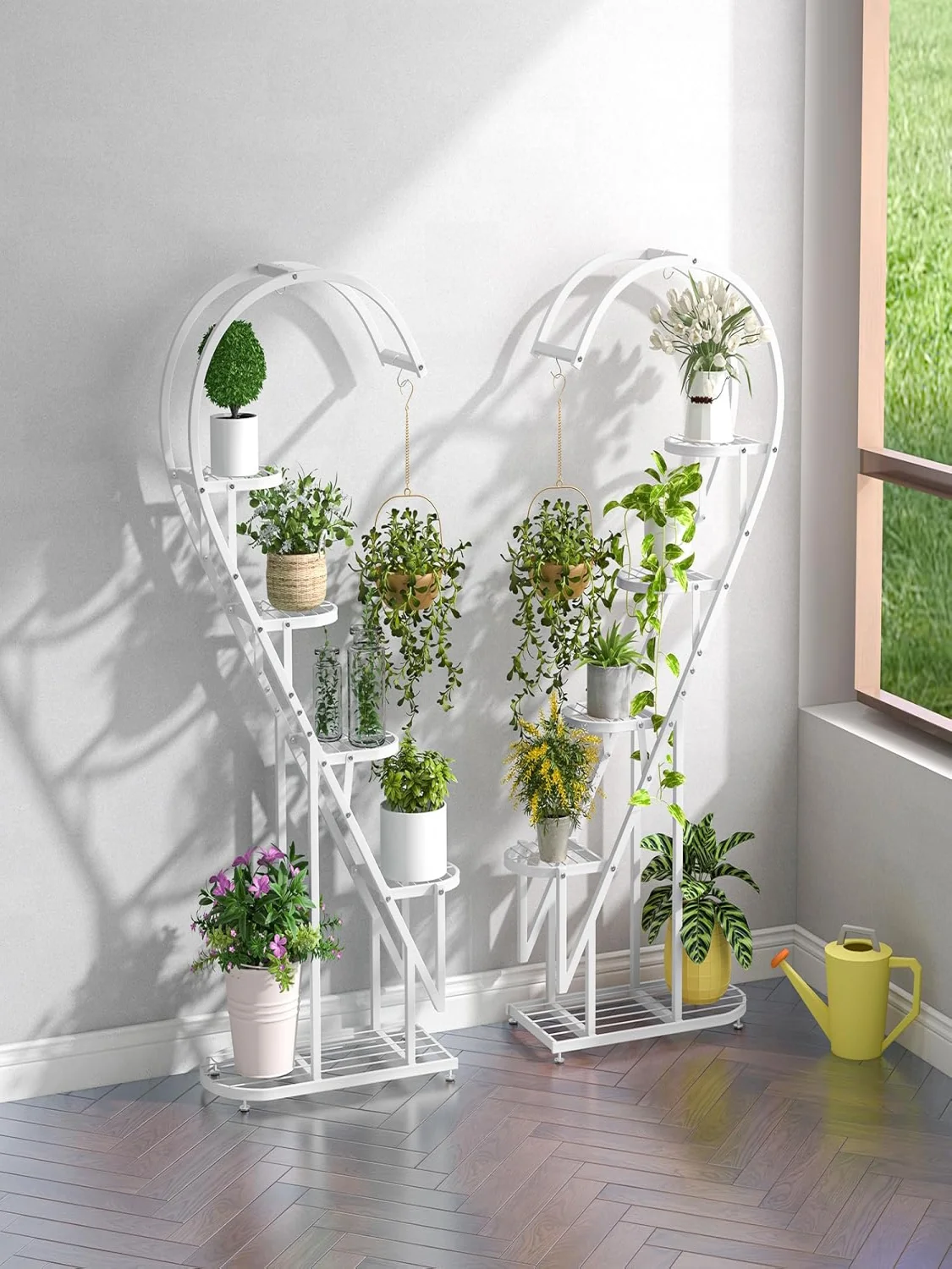 5-stufiger Pflanzenständer aus Metall, herzförmig, Blumenregal mit Haken, Blumenständer, für Garten, Balkon, Wohnzimmer (weiß) – Detail 1
