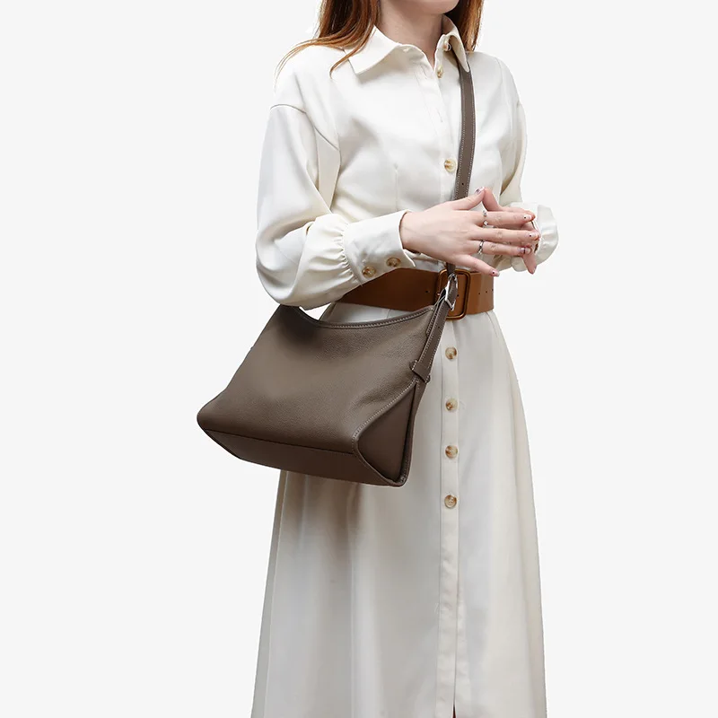 Casual Genuine Leather Tote Bag for Women Large Capacity Single Shoulder Handbag Pure Color Soft Cowhide Tote Handbag