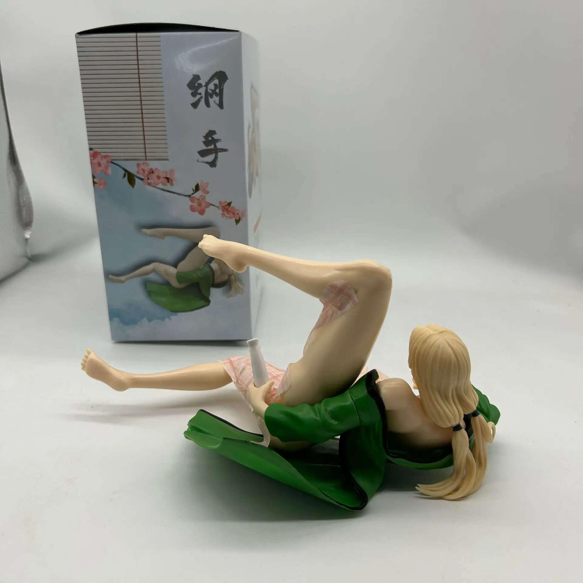 Lady tsunade nude figure