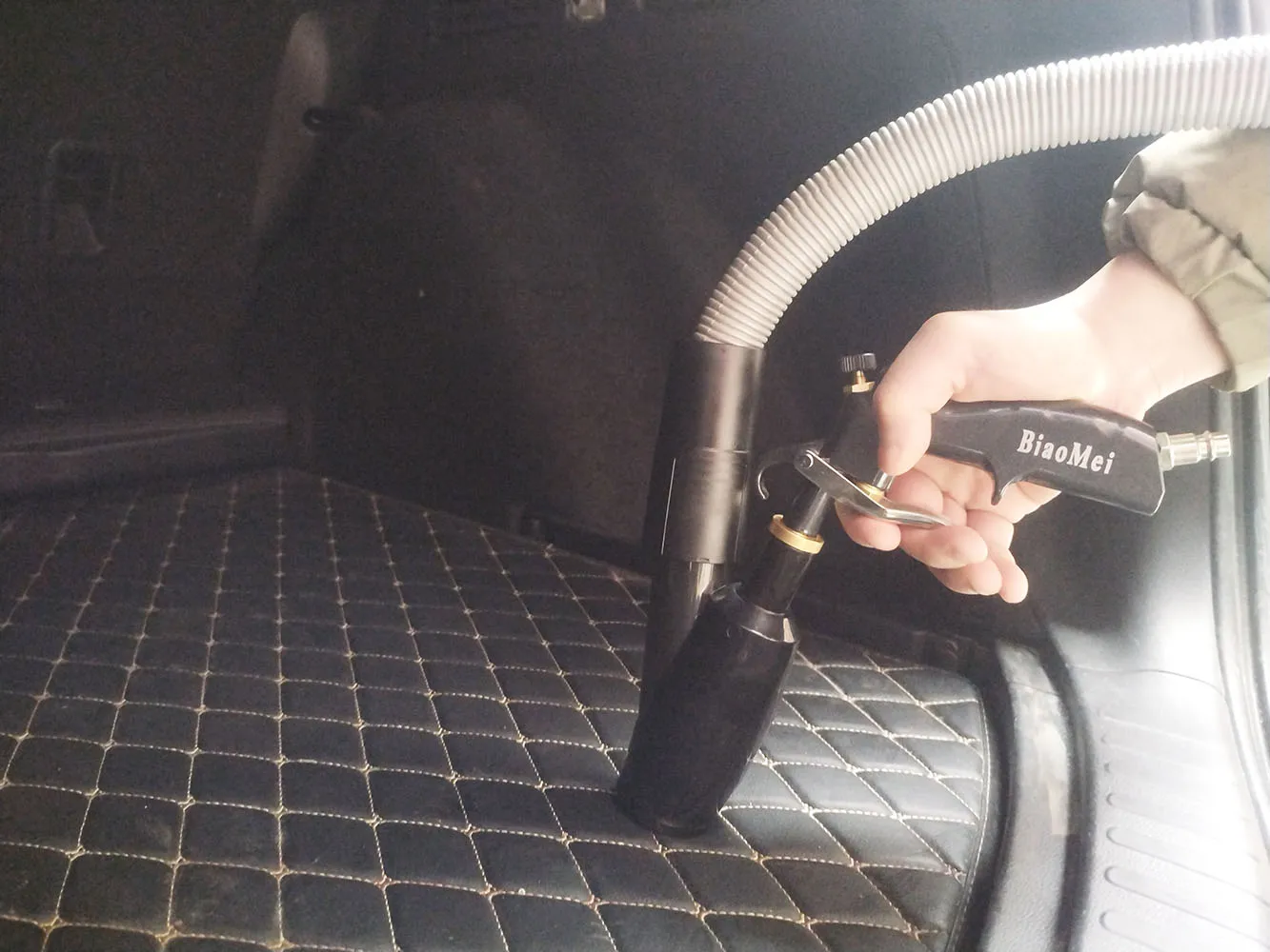 Car Interior Detailing Air Blow Tornado Gun &vacunm Gun ,Cleaning Tornador Gun Quickly Blasts Dirt and Dust 2