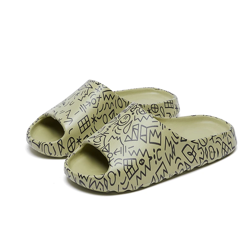 

New Trendy Color Matching Mens Slippers Fashionable and Versatile Elastic Outsole Casual and Lightweight Mens Shoes EVA Slippers