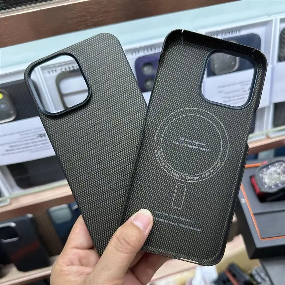 Custodia In Aramide In Vera Fibra Di Carbonio Oro Titanio Per Iphone 15 Pro Max/15 Pro Cover Posteriore Magsafe