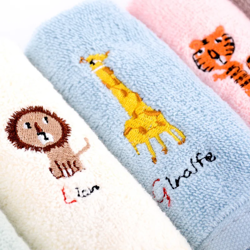 1Pcs 25x25cm 100% Cotton Cartoon Animal Embroidered Small Square Towel Baby Hand Wash Face Towel 6
