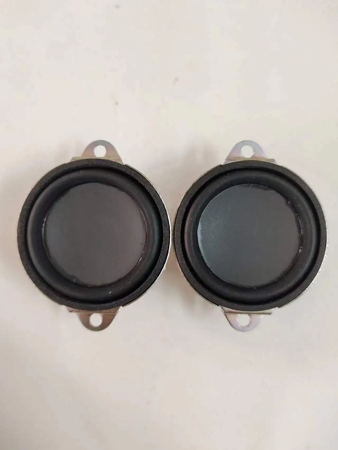 スピーカー・ウーファー AURA STUDIO 2 Amazon.co.jp: Harman Kardon AURA STUDIO 2 Bluetooth