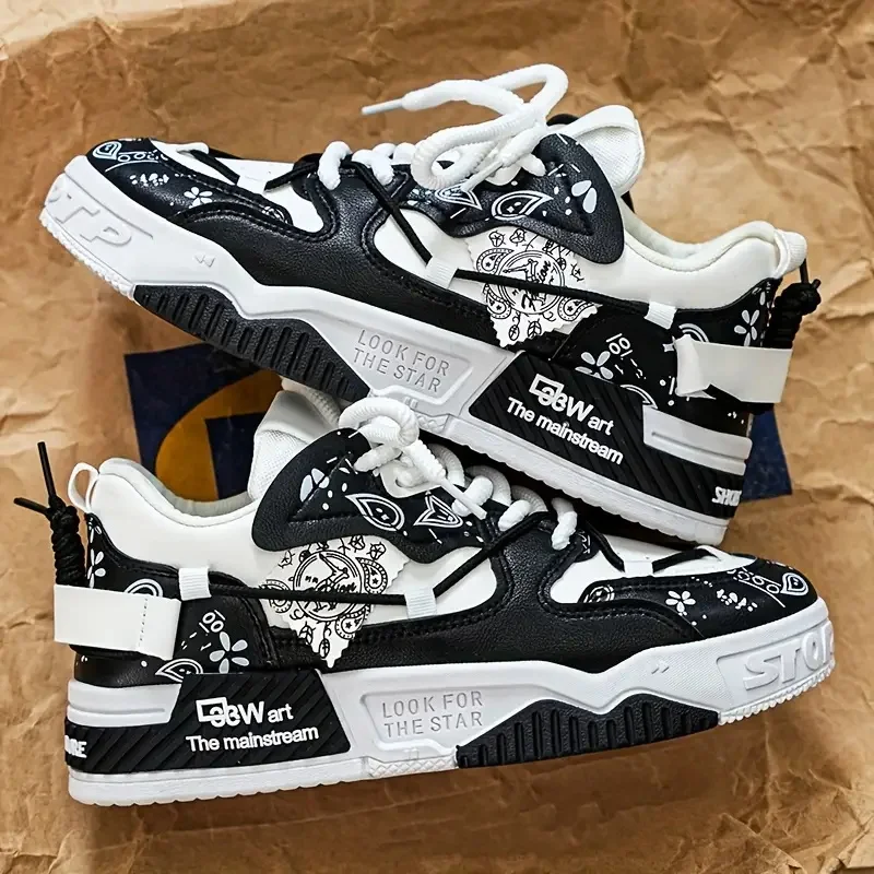 Men's New Classic Black-White Contrast Retro Streetwear Skateboard Shoes Suitable for Daily Commuting And Street Style Outfits