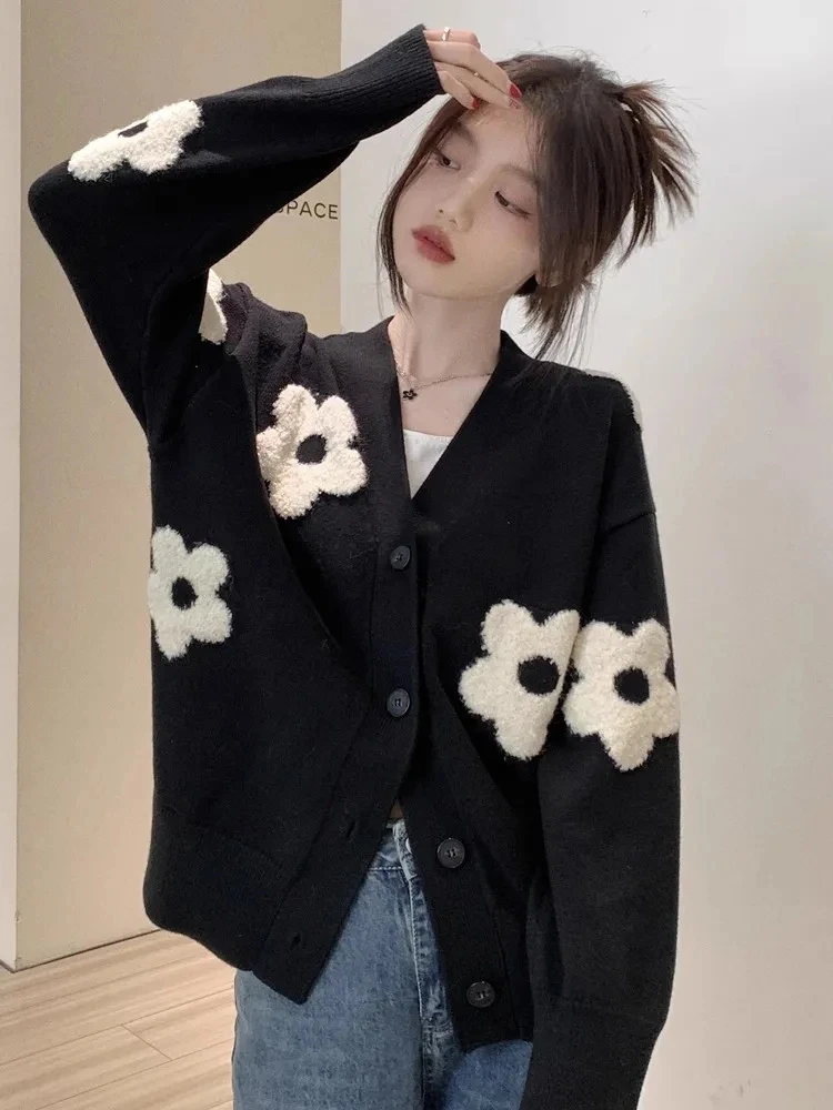 

Korean Fashion Autumn New V-Neck Three-Dimensional Intarsia Lazy Slim Flower Knitted Sweater Cardigan Sweater Jacket Women'S Top