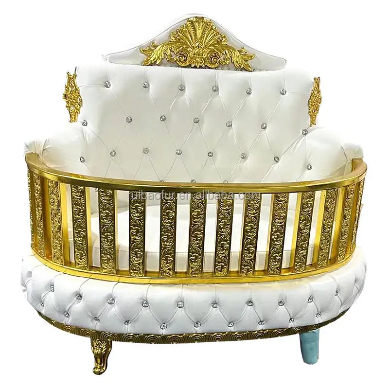 

Luxury design baby crib with exquisite carving