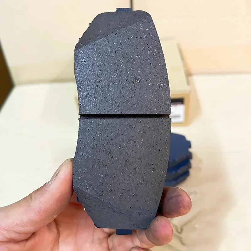 Baificar Front Wheel Brake Pads 4605B541 For Mitsubishi Montero Pajero Sport L200 TRITON