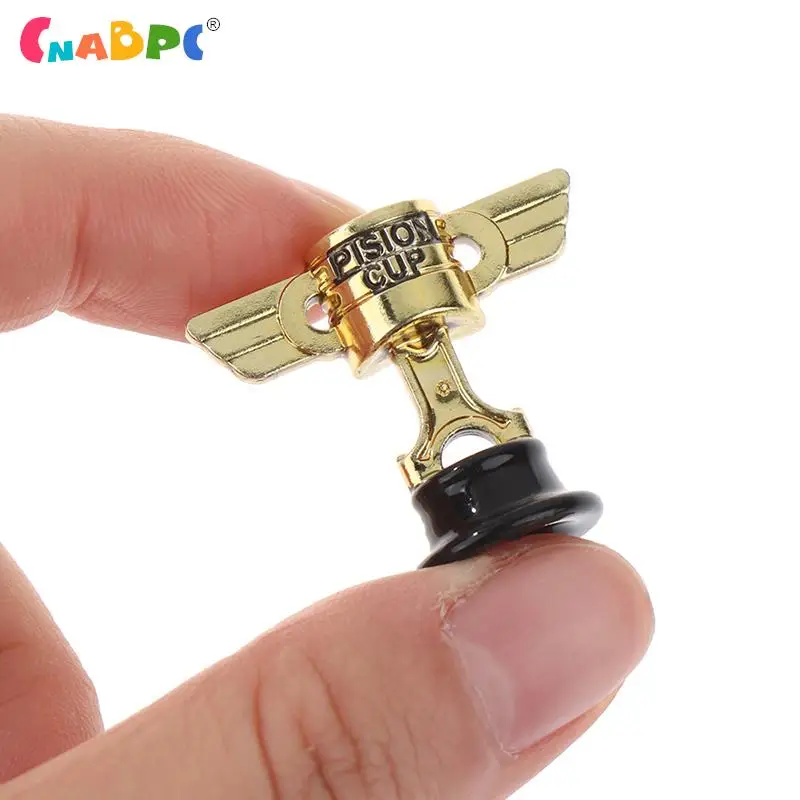 

1pc PISTON CUP Gold Championship Trophy Toy Model Plastic Christmas Gift For Children Collect Gifts 2.5x2.9cm
