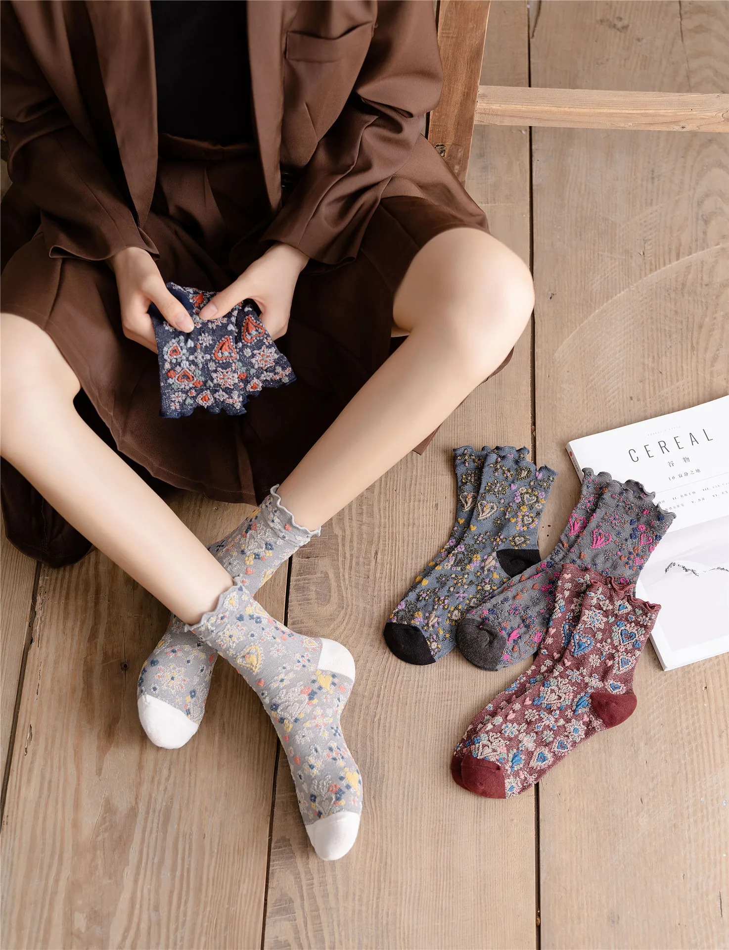 Description Picture 2 of itemHarajuku Retro Women Socks Japanese Style Kawaii Cute Ruffle Socks Women Ethnic Style Embroidery Vintage Fashion Long Socks Sox