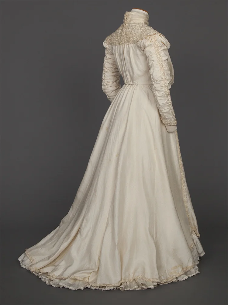 1900s Medieval Renaissance White Long Sleeves Dress Victorian Vintage ...