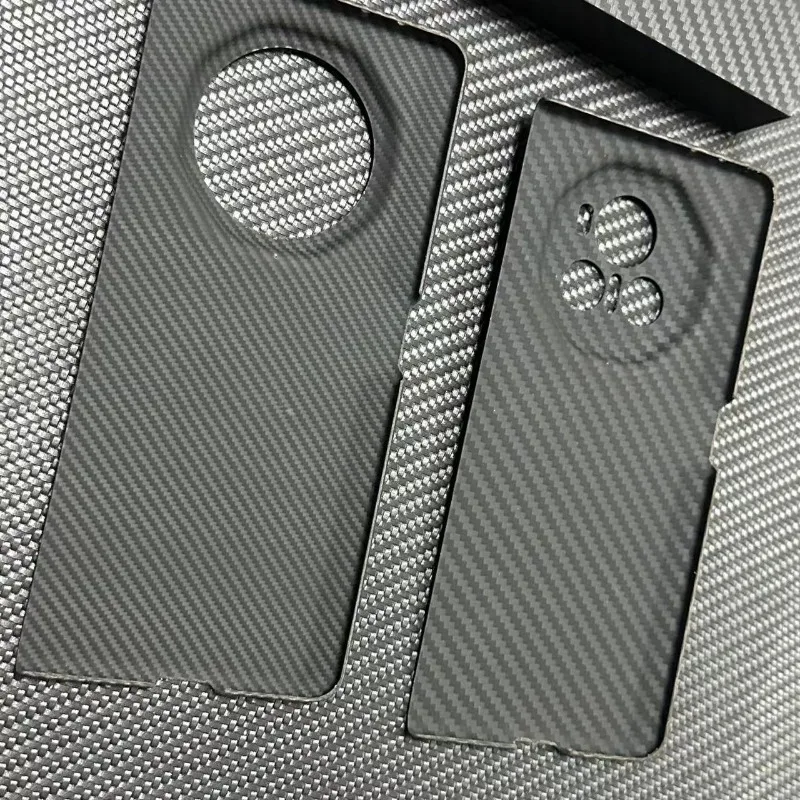 Ultra-Thin Carbon Fiber Aramid Shell - Magnetic Phone Case
