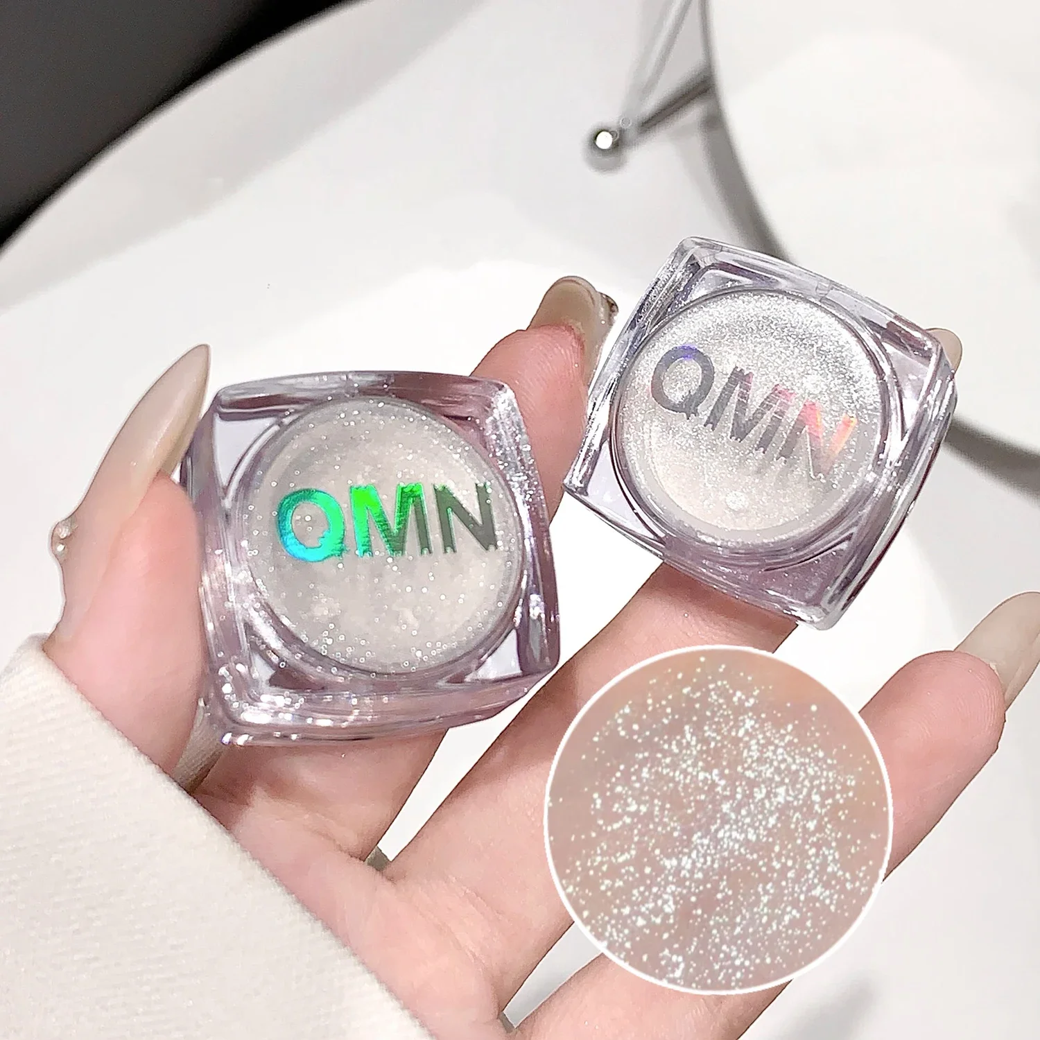 White Moonlight Powder Highlight Face Body Brightening High Gloss Loose Highlighter Pearl Shimmer Pink Eyeshadow Glitter Powder 3