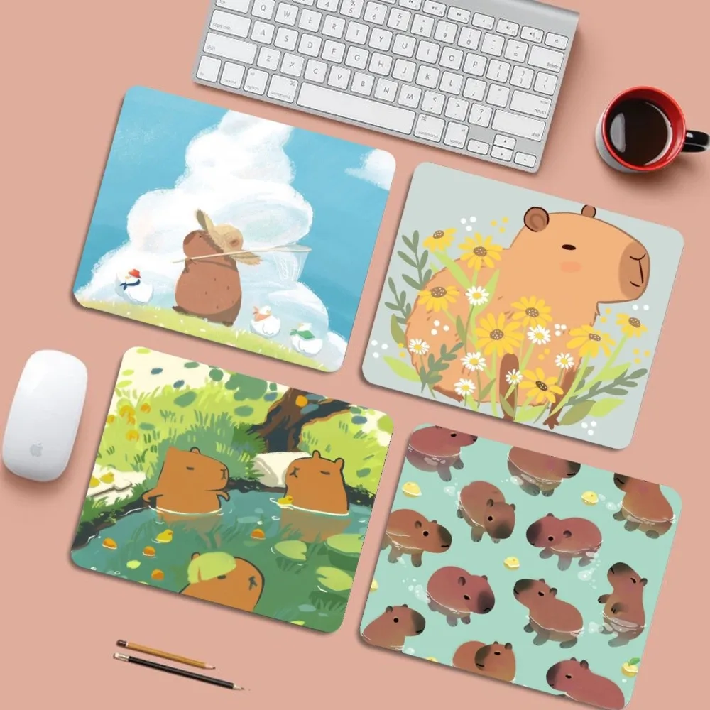 

Capybara Mousepad 25x29cm Small Table Mat Student Mousepad Computer Keyboard Pad Games Pad Desk Mat for PC Gamer Mousemat