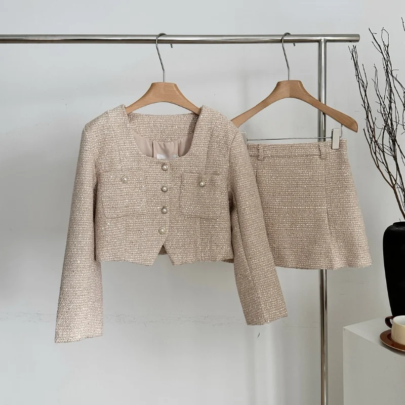 Women Autumn New Tweed Long-sleeved Jacket+ Mini Overskirt Two-piece Set Fashion Sweet Sequins Small Fragrance Lady Suit 1652