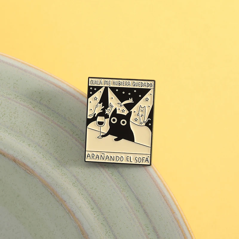 Alien Black Cat Emaille Pins Benutzerdefinierte Raumschiff KEINE KOMPRESSEN Broschen Revers Abzeichen Kleidung Tier Schmuck Geschenk für Kinder Freunde – Detail 8
