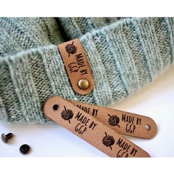 30 Etichette Artigianali per Vestiti, Etichette in Pelle per Lavori a Maglia, Etichette Pieghevoli con Logo Personalizzato per Articoli Artigianali all'Uncinetto con Rivetti