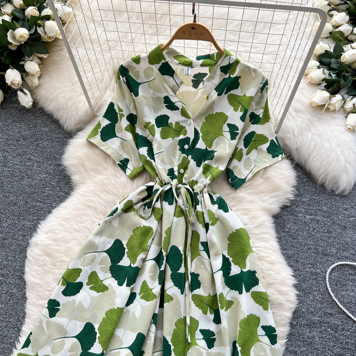 فستان نسائي صيفي بوهيمي برقبة على شكل حرف v وأكمام قصيرة