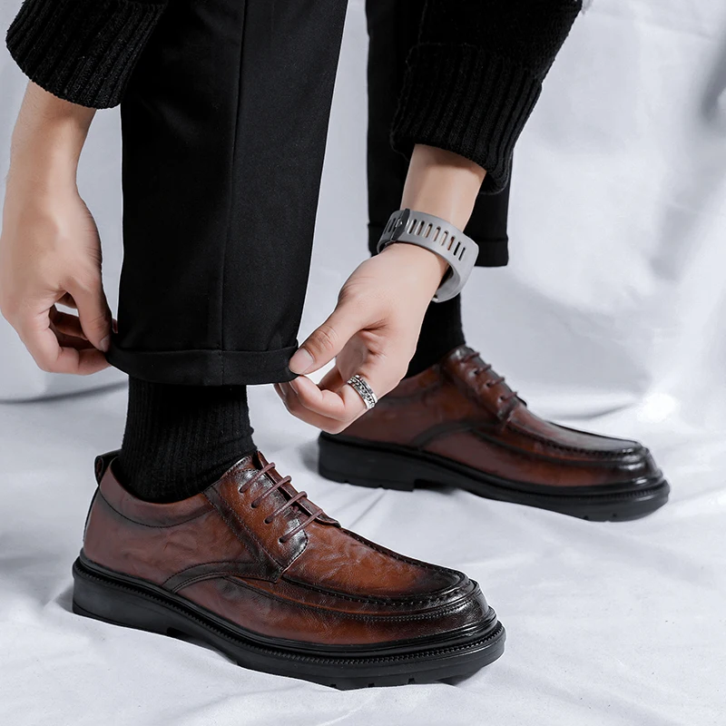 

Men oxfords shoes Luxury Designer Low Top Comfortable Casual Leather Flat Work Shoes lace up British Style Leather Shoes for Men