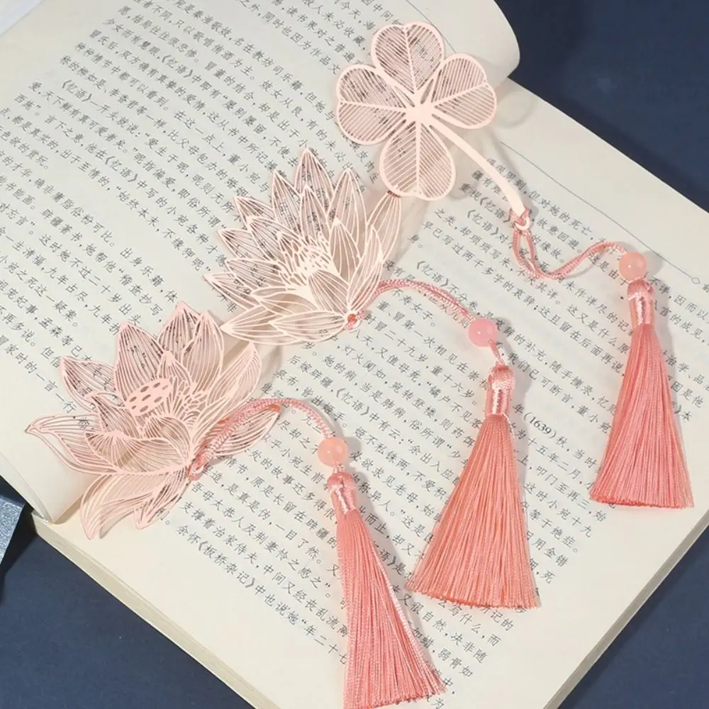 Metal Bookmark Chinese Style Vintage Creative Leaf Vein Hollow Maple Leaf Fringed Apricot Leaf Bookmark Gifts