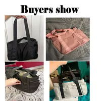 Sac à main de luxe pour femme, sac à bandoulière en nylon, sac fourre-tout de couleur unie, grande capacité, idéal pour les trajets quotidiens et les vacances, collection 2026 6
