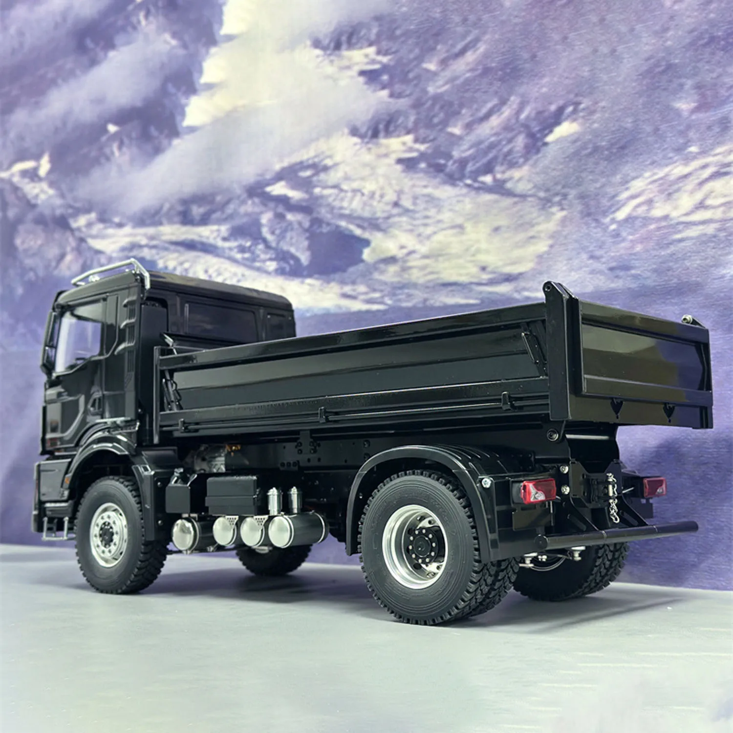 Toys 4x4 1/14 Hydraulic RC Dumper Trucks Metal Cabin Radio Control Assembled Tipper Car Light Sound  Vehicle Models for Boys 6