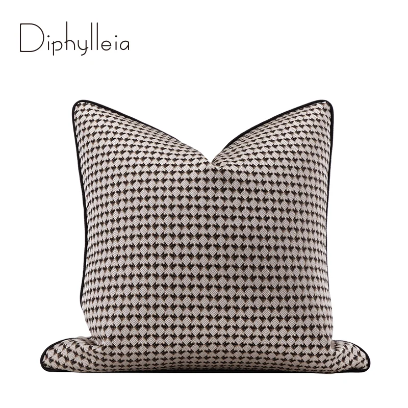 

Diphylleia Modern Italian Designer Throw Pillowcase Extremely Lavish Black Silver Geometry Jacquard Cushion Cover Art Home Decor