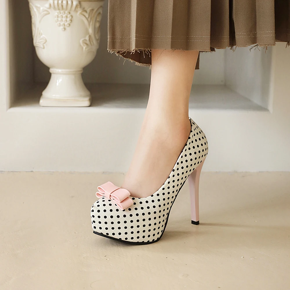 FANAN Pumps Detail 5