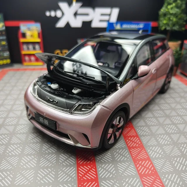 BYD DOLPHIN 非売品 ミニカー 1/18 s-l400.jpg
