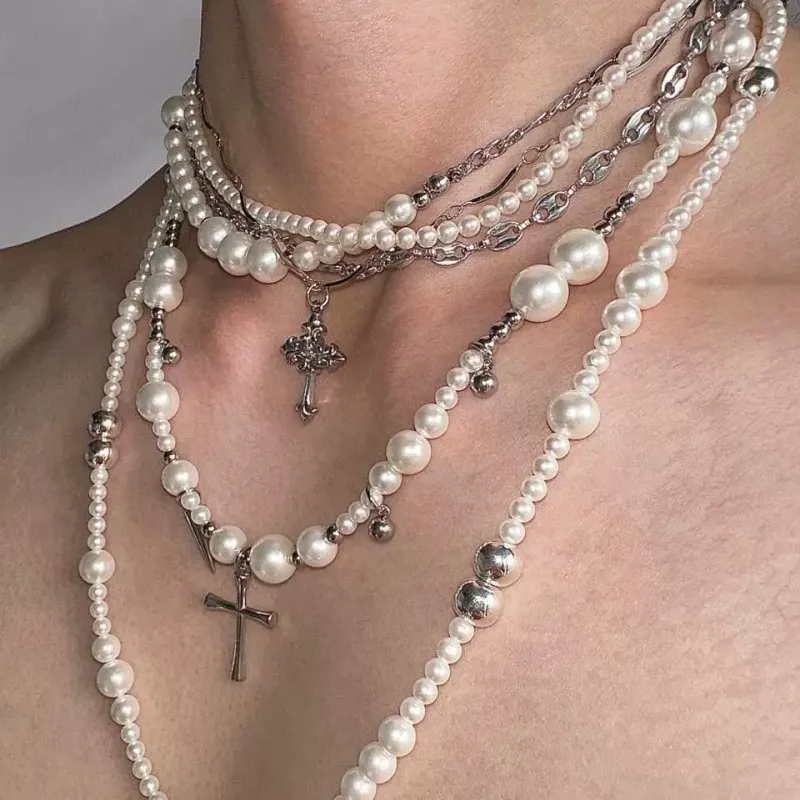 

Hot selling pearl long necklaces with a sense of luxury, temperament, and versatility. Multi layered pearl layered fashion