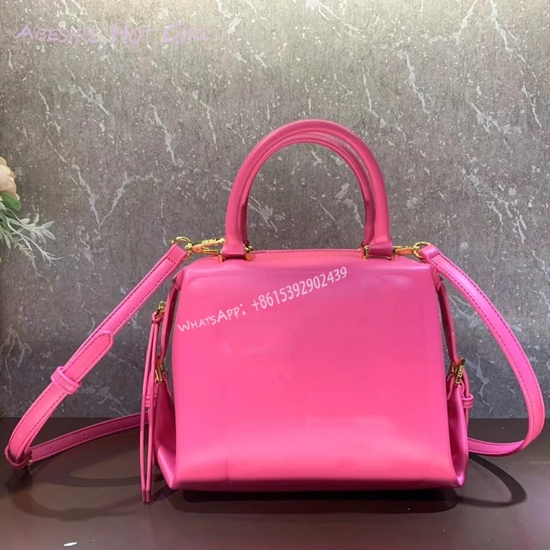 

Fuchsia Hot Chick Bucket Bag Letter Print White Leather Zipper Square Handbag Versatile Luxury Design Women Spring Crossbody Bag