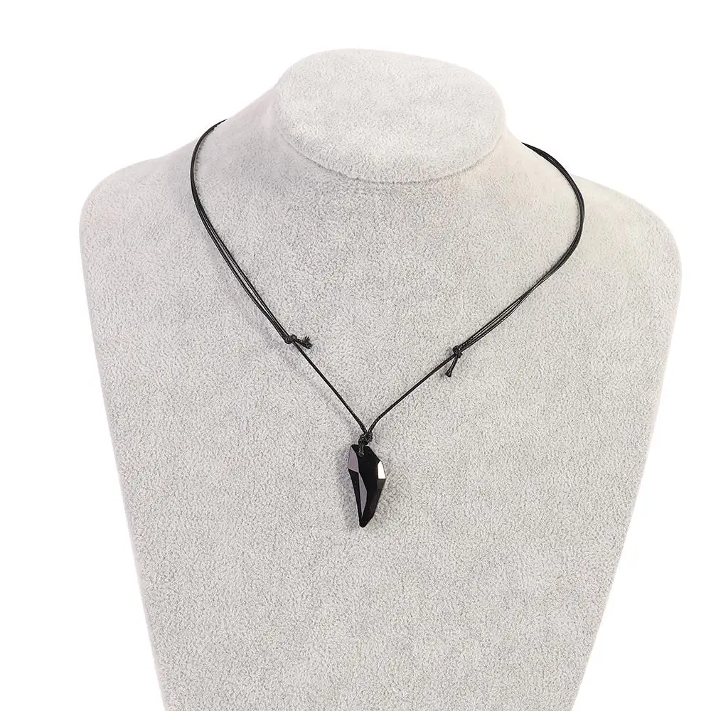 Shiny Black Sapphire Austrian Crystal 18K Plated Wolf Tooth Pendant Necklace Couple Accessories Fine Polished Adjustable Length