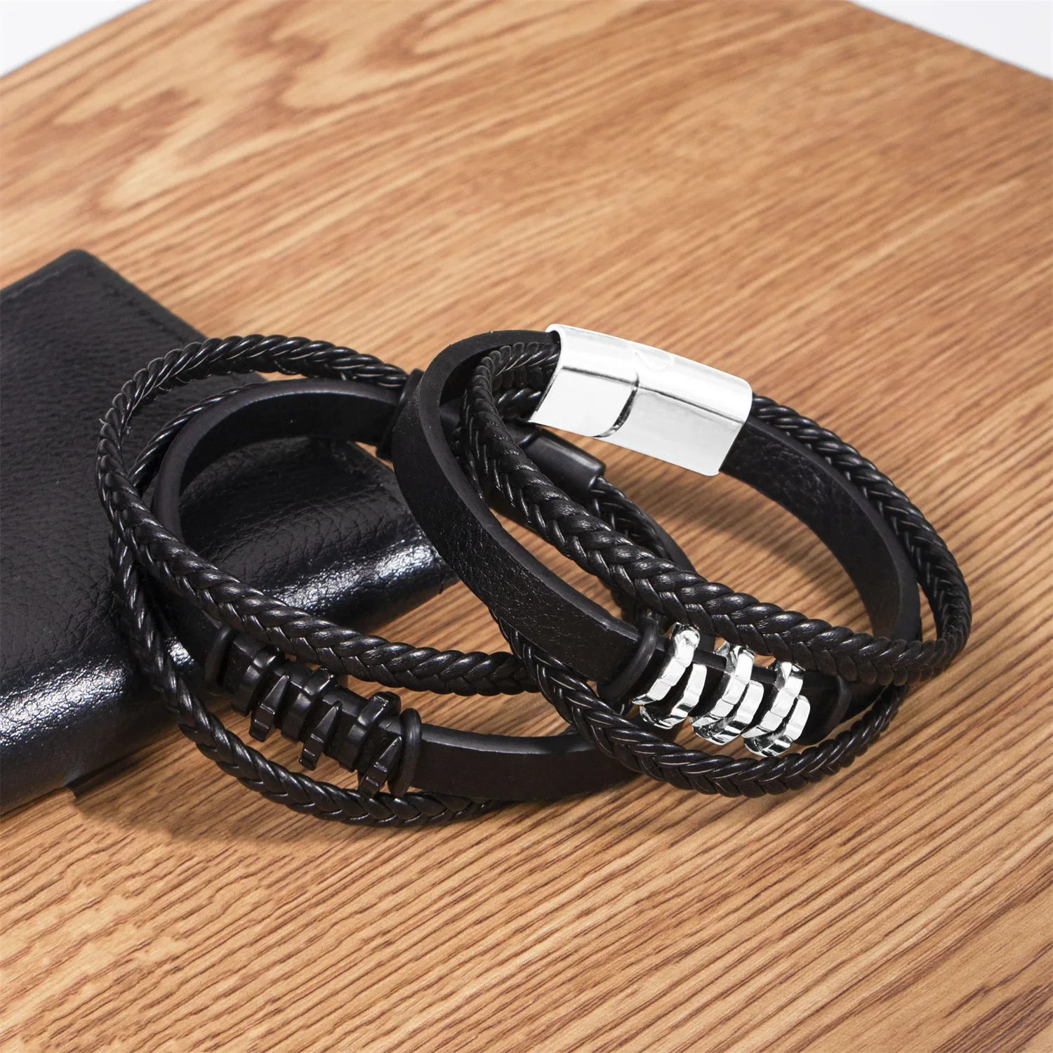 

Light luxury fashion leather alloy charm bracelet for men, magnetic clasp bangle