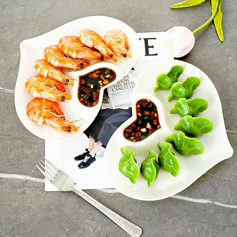 Love Shape Plastic Dumpling Plate With Vinegar Discs Vinegar Dishes Sushi Breakfast Dried Fruit Snack Shell Bone Spitting Dish