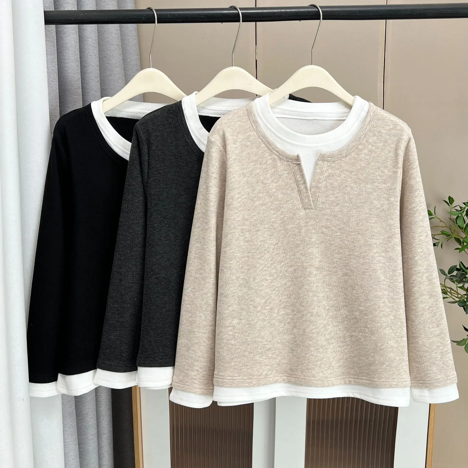 XXXXL Fashion Plus Size Woman Clothing T-Shirt New Autumn And Winter Color Blocking Fake Two Piece Fleece Warm Tops 2533